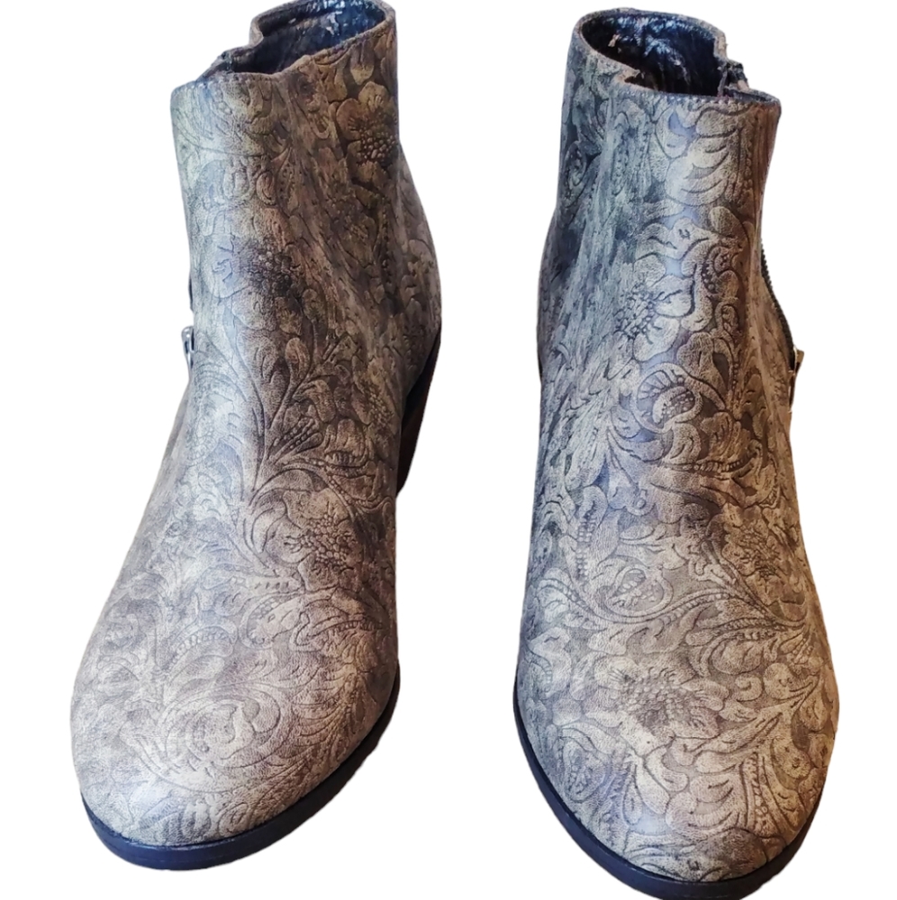 Very Volatile Women's Roces Embossed Ankle Boots, Black Rinse, US Sizes 10.